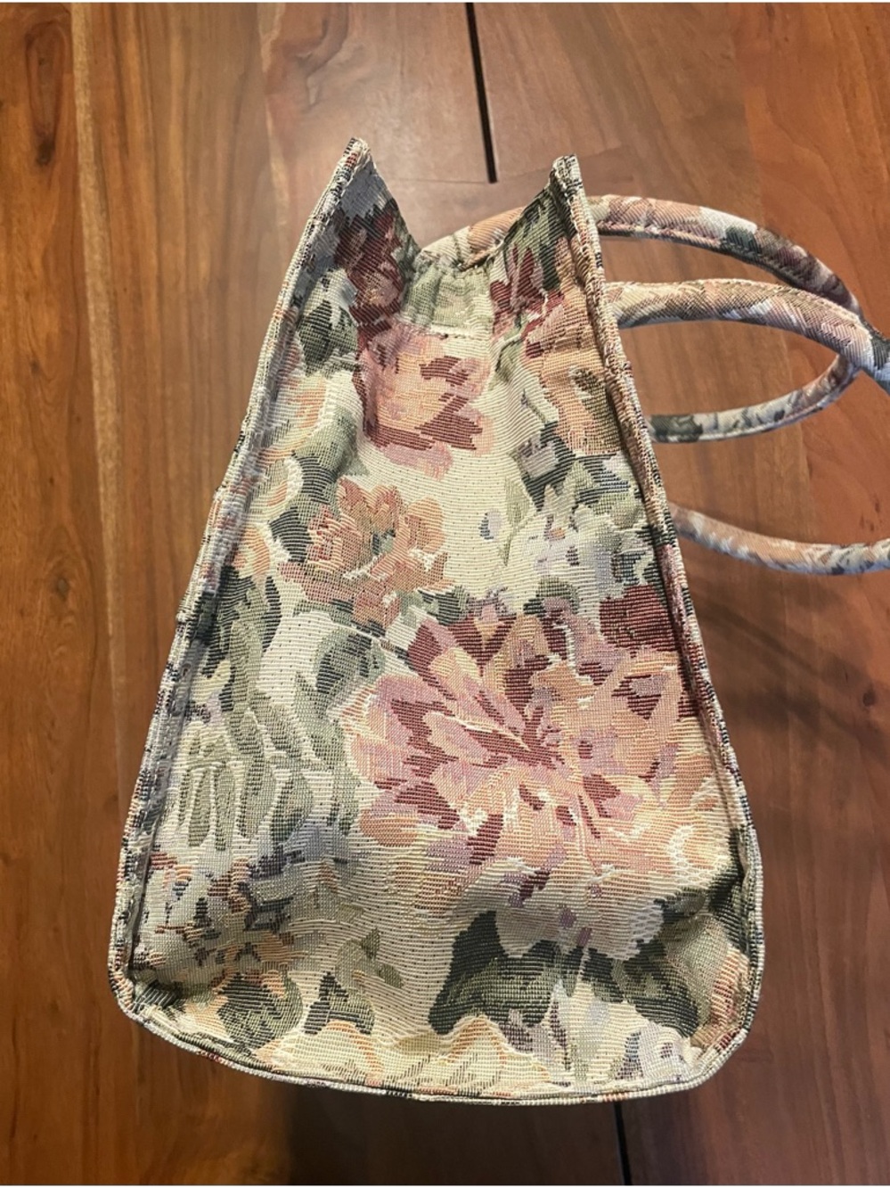 BEIS The Book Tote in Vintage Floral NWT - Picture 5 of 16